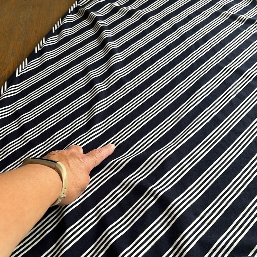 Talbots Knit Maxi Skirt Navy Blue Stripes Size Medium Elastic Waistband - Picture 10 of 10